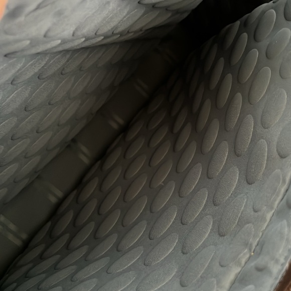 TUMI Women’s Brown Soft Multi Pocket Top Handle Crossbody Computer Bag w/ Pouch - Picture 7 of 12